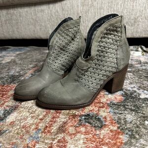 Diba True Lake Land Boho Smokey Gray Textured Ankle Boots with Stacked Heel